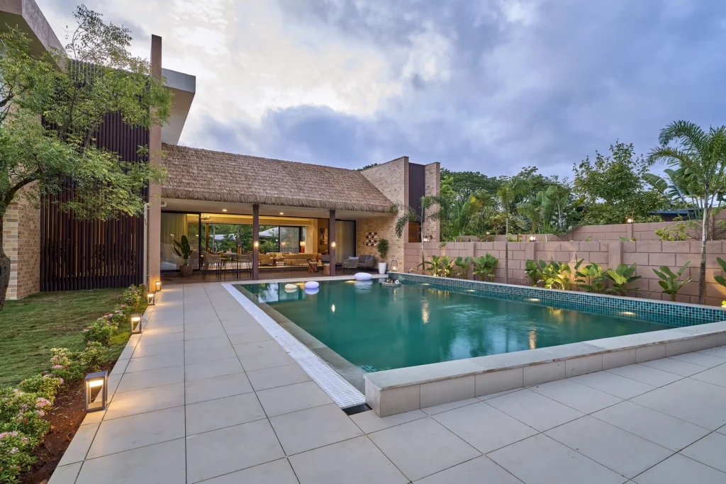 Villa Excelencia Outside View